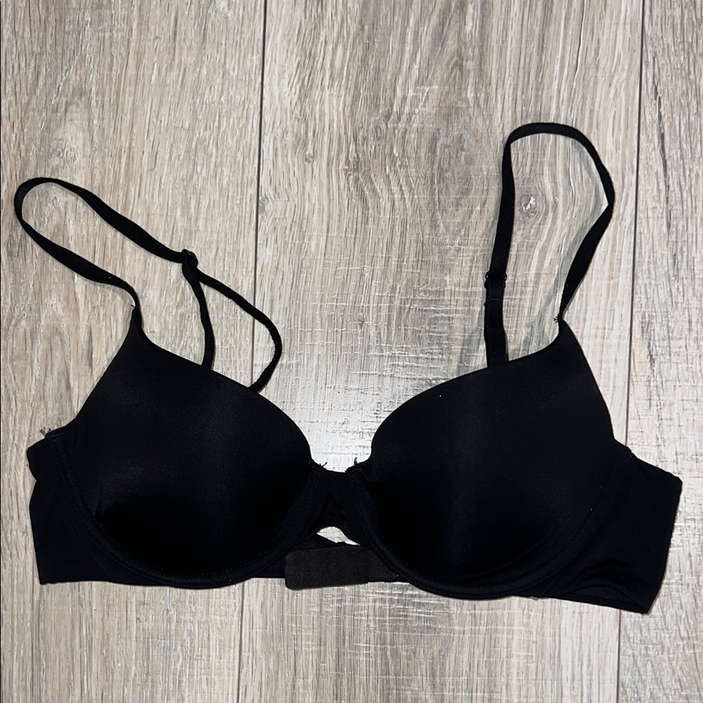 Victoria’s Secret black Demi lightly lined Black Underwire T-Shirt Bra